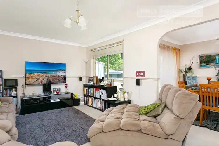 Fifth view of Homely house listing, 39 Bourkelands Drive, Bourkelands NSW 2650