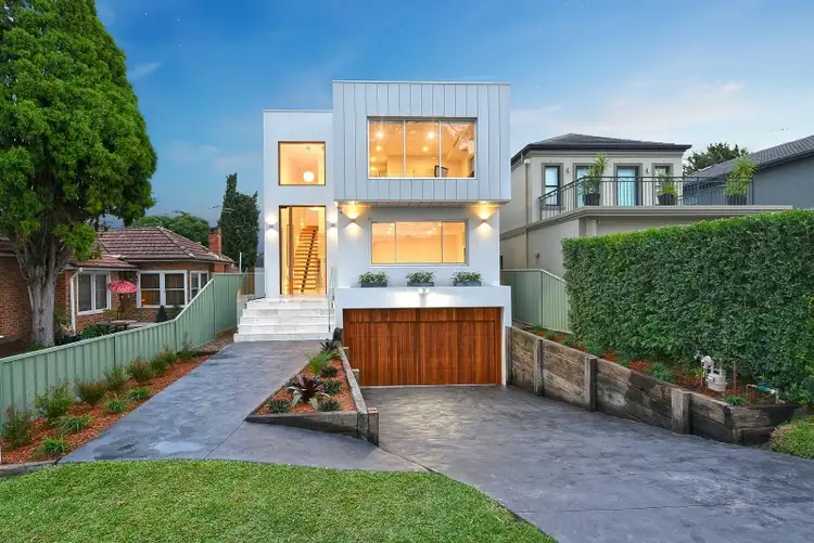 37 Evelyn Street North, Sylvania NSW 2224