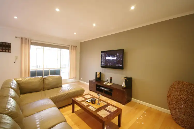 Fourth view of Homely house listing, 5 Pinto Close, Endeavour Hills VIC 3802