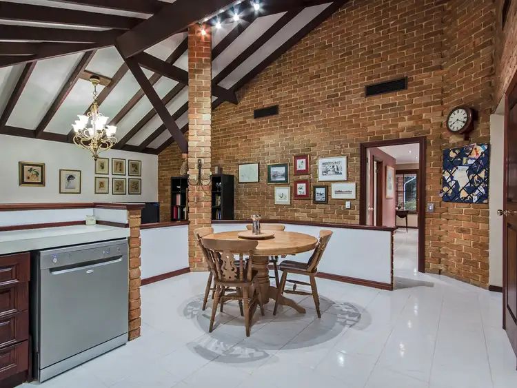 Sixth view of Homely house listing, 5 Crofter Court, Wellard WA 6170