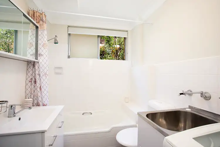 Fourth view of Homely unit listing, 2/16 Wheeler Parade, Dee Why NSW 2099