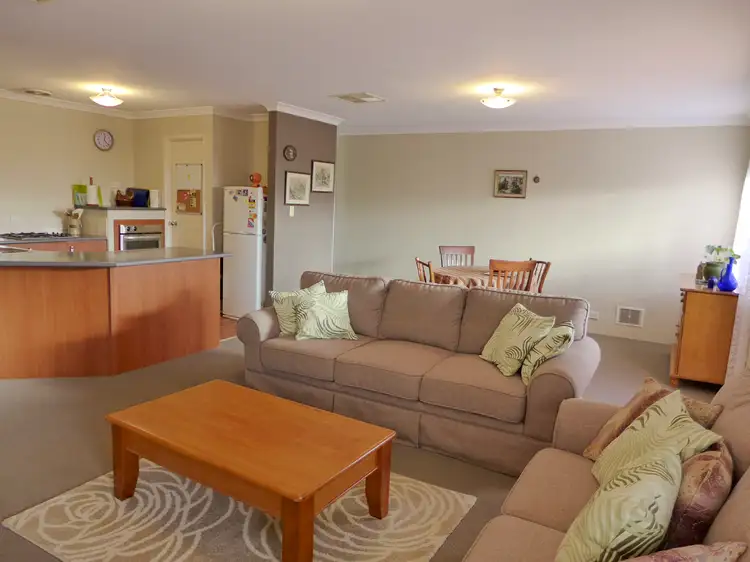 37 Evandale Road, Darch WA 6065
