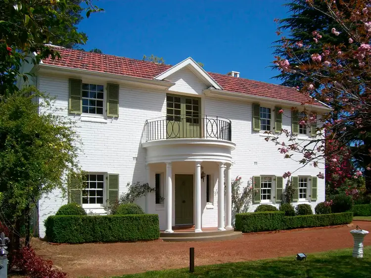 13 Yean St, Burradoo NSW 2576