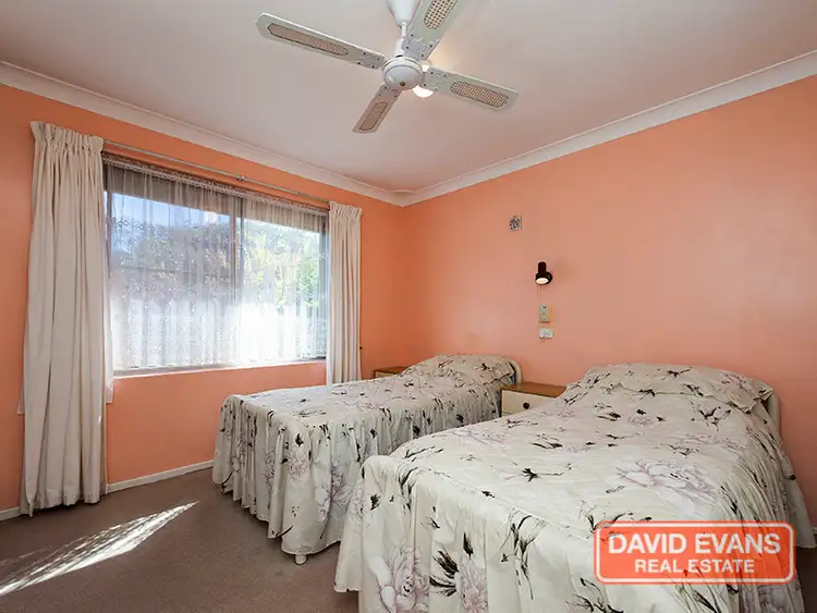 Second view of Homely house listing, 8 Sailfish Close, Beldon WA 6027