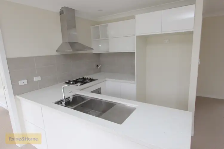 8/42 Wentworth Drive, Kelso NSW 2795