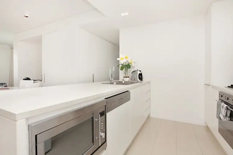 Sixth view of Homely apartment listing, 6606/7 Anchorage Court, Darwin NT 800