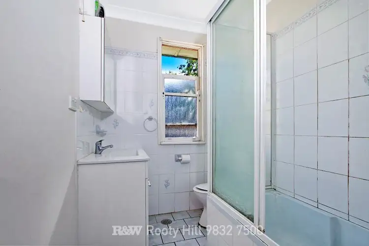 Fifth view of Homely house listing, 32 Wangaroa Crescent, Lethbridge Park NSW 2770