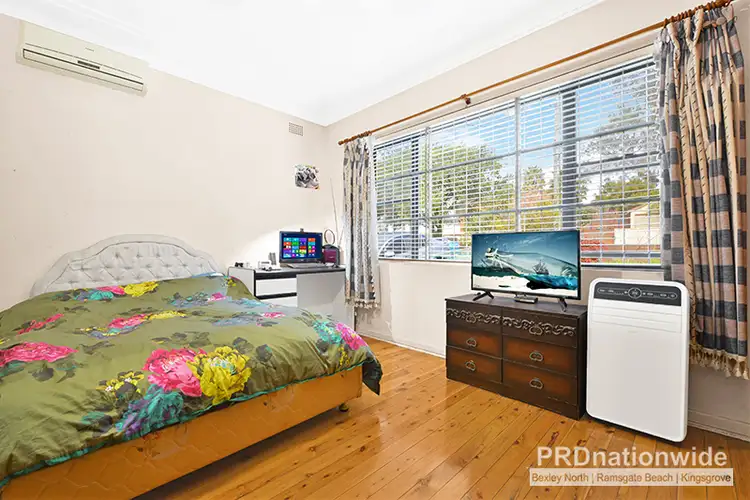 Fifth view of Homely house listing, 10 Alkoomie Street, Beverly Hills NSW 2209