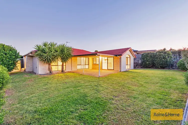 6 Coonowrin Street, Pacific Pines QLD 4211