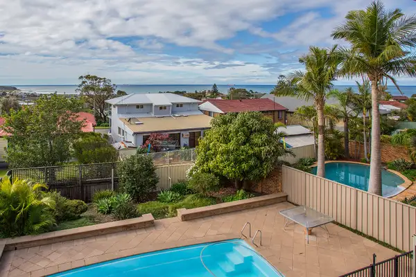 45 Park Avenue, Caves Beach NSW 2281