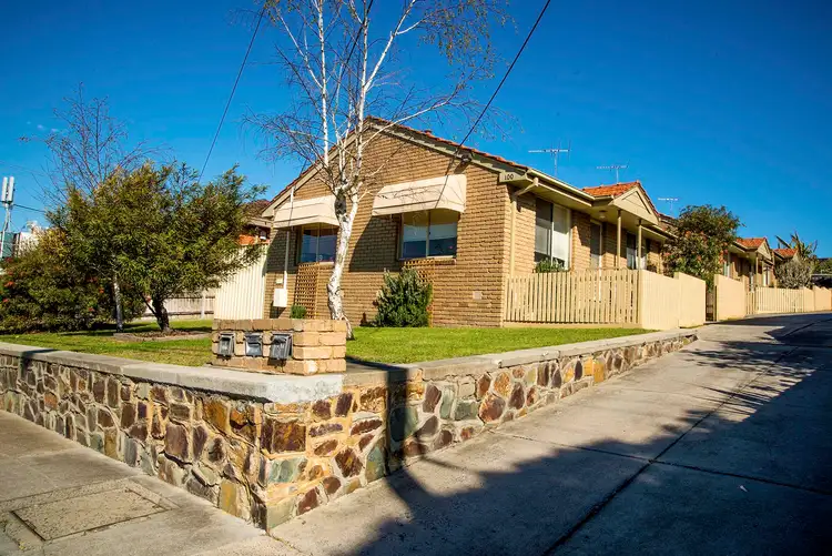 Main view of Homely unit listing, 1/100 Ferntree Gully Rd, Oakleigh East VIC 3166