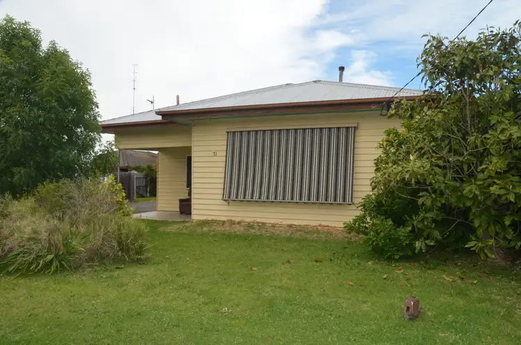 71 MORONEY STREET, Bairnsdale VIC 3875