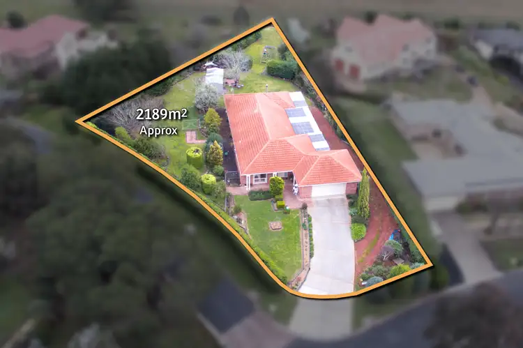 15 Morilla Court, Gisborne VIC 3437