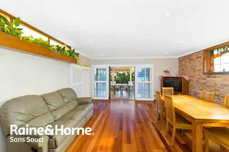 19 Bunyala Street, Carss Park NSW 2221