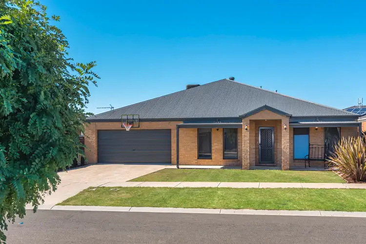 17 Stevensons Rise, Kyneton VIC 3444