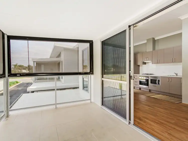 Seventh view of Homely unit listing, 8/128 Safety Bay Road, Shoalwater WA 6169