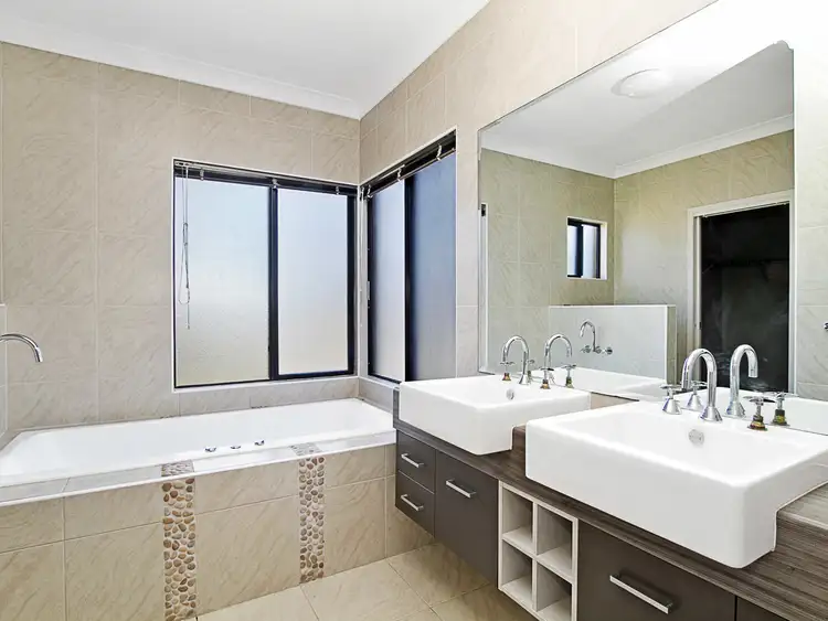 Fifth view of Homely house listing, 2 Wongabel Court, Mount Low QLD 4818