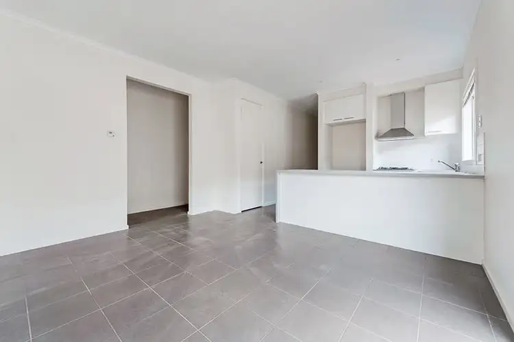 Seventh view of Homely house listing, 15 Pymble Gardens, Craigieburn VIC 3064