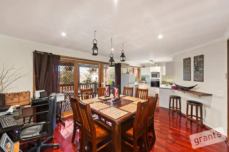 Fourth view of Homely house listing, 2 Antrim Close, Endeavour Hills VIC 3802