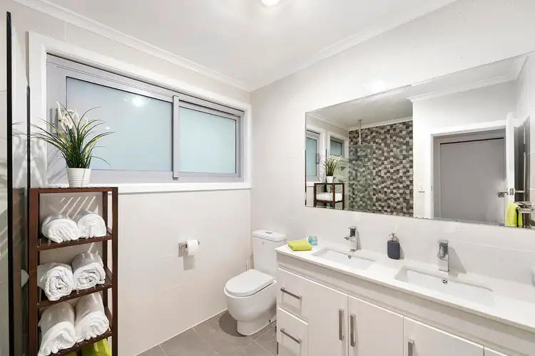 Sixth view of Homely house listing, 5 Grosvenor Avenue, Mulgrave VIC 3170
