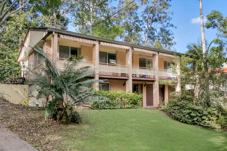 49 Ashburton St, Chapel Hill QLD 4069