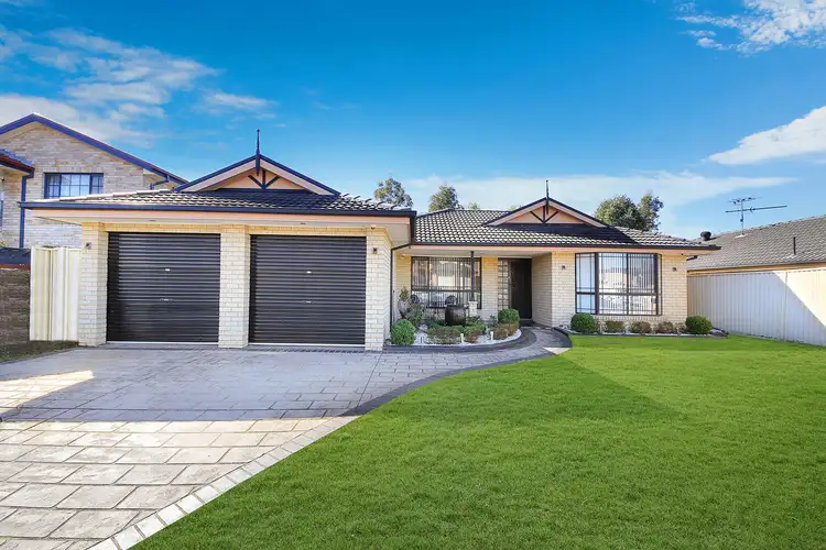 8 Maryfields Drive, Blair Athol NSW 2560