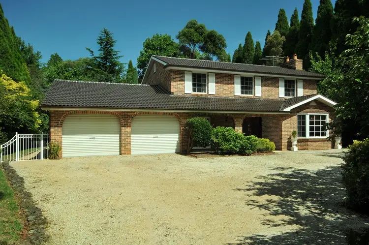 9-11 Pauline Avenue, Wentworth Falls NSW 2782