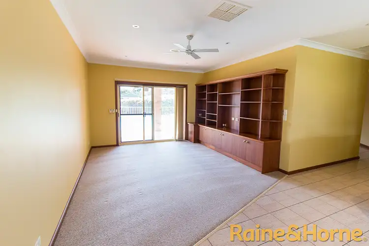 Sixth view of Homely house listing, 8 Regent Court, Dubbo NSW 2830
