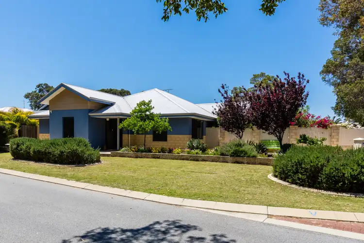 52 Chatsworth Drive, Erskine WA 6210