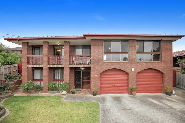 Second view of Homely house listing, 6 Reeves Close, Gladstone Park VIC 3043