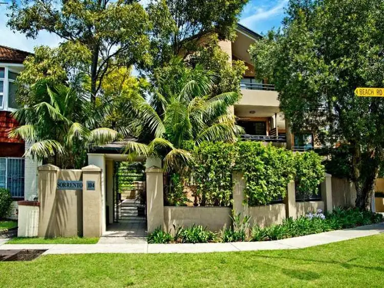 Sixth view of Homely apartment listing, 3/104 Beach Road, Bondi Beach NSW 2026