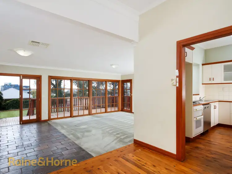 Sixth view of Homely house listing, 33 Athol Street, Turvey Park NSW 2650