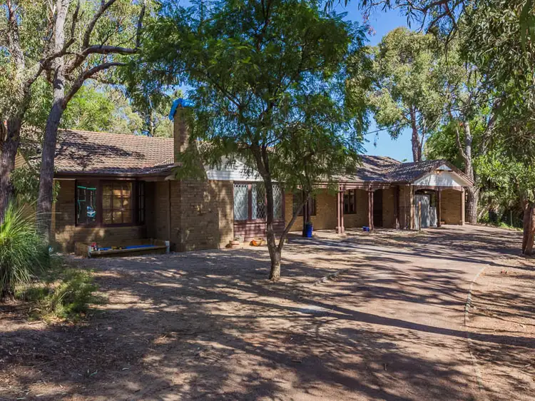 10 Hillcrest Drive, Darlington WA 6070