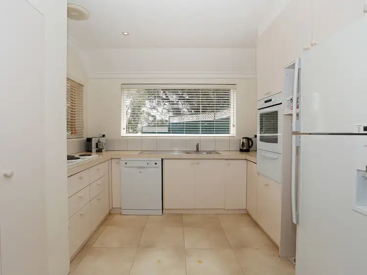 Sixth view of Homely house listing, 8 Oleander Way, Kallaroo WA 6025