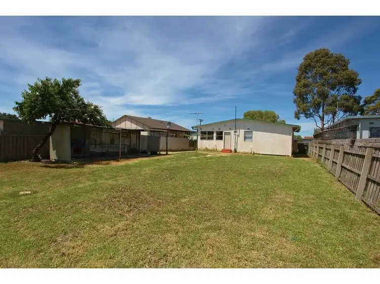 4 & 6 Allen St, Laverton VIC 3028