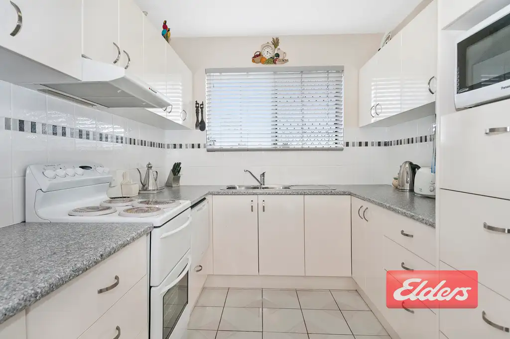 Main view of Homely unit listing, 3 230 RIDING ROAD, Balmoral QLD 4171