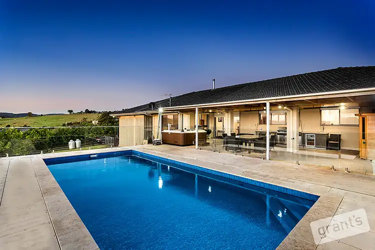 279 Harkaway Road, Narre Warren North VIC 3804