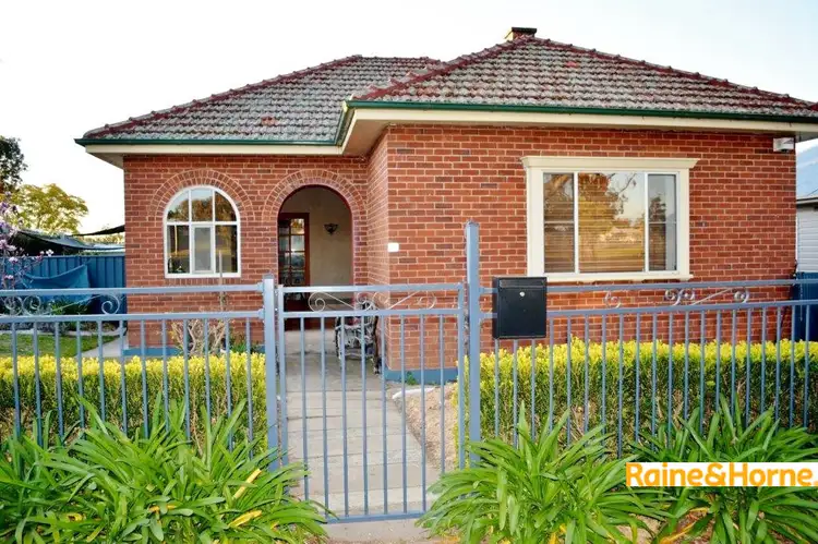 51 Gipps street, Tamworth NSW 2340