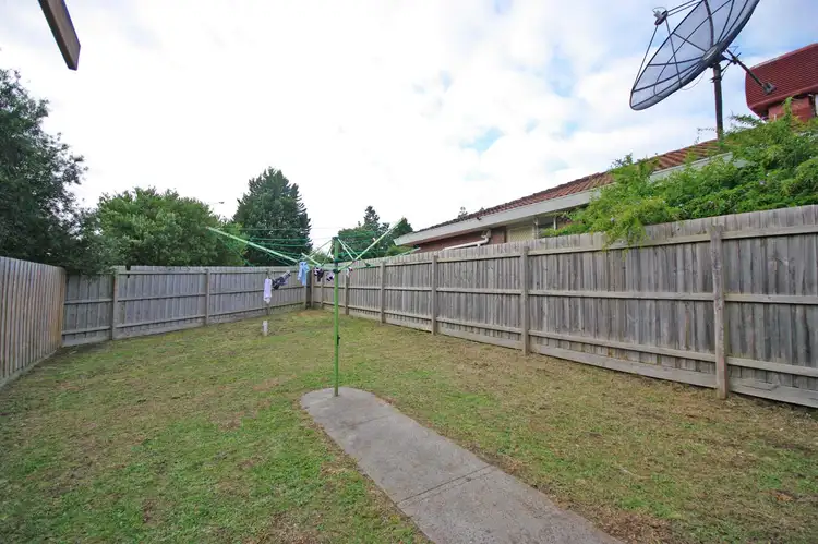 Fifth view of Homely house listing, 4 Belt Terrace, Endeavour Hills VIC 3802