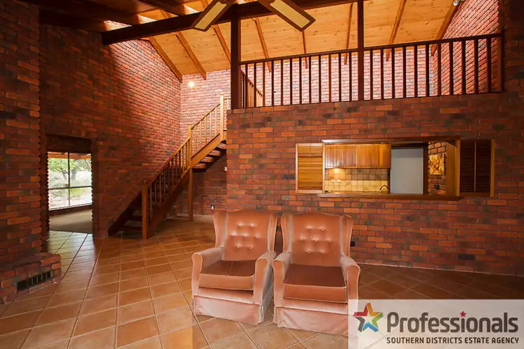 Fifth view of Homely house listing, 2 Swan Avenue, Collie WA 6225