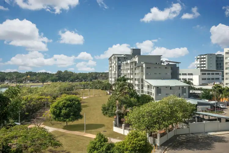 65/11-17 Stanley Street, Townsville City QLD 4810