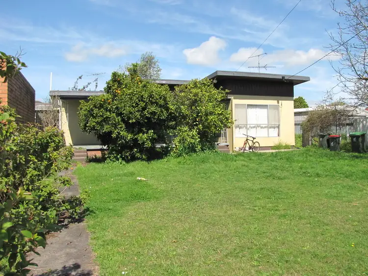 15 Brendan Street, Moe VIC 3825