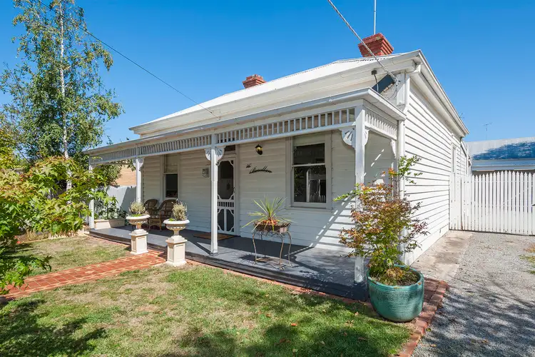 26 Yaldwyn Street East, Kyneton VIC 3444