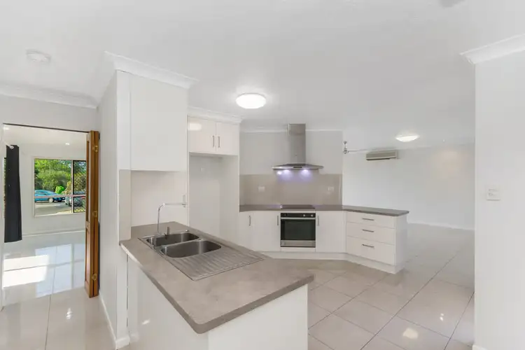 10 Waterman Close, Kirwan QLD 4817