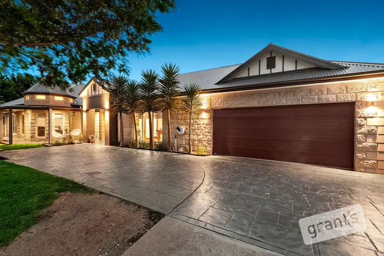 25 Braybrook Drive, Narre Warren South VIC 3805