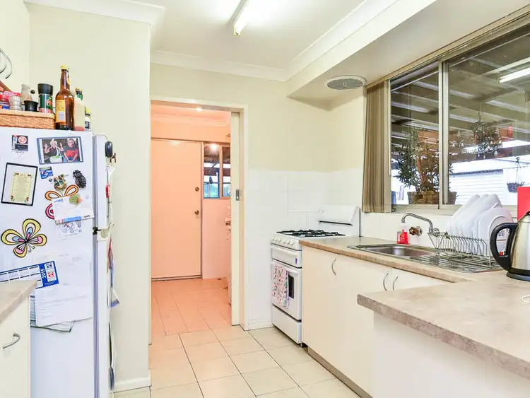 Sixth view of Homely house listing, 5 Narwood Place, Midvale WA 6056