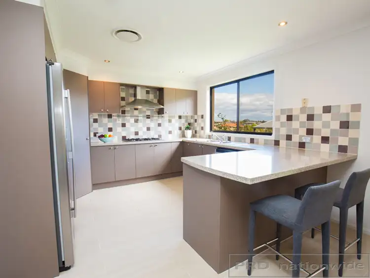 Fifth view of Homely house listing, 2 Carellen close, Bolwarra Heights NSW 2320
