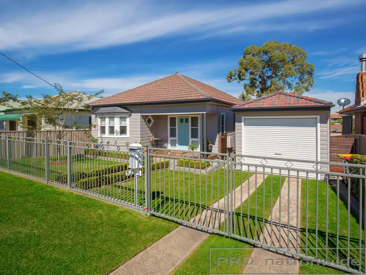 6 Russell Street, Telarah NSW 2320