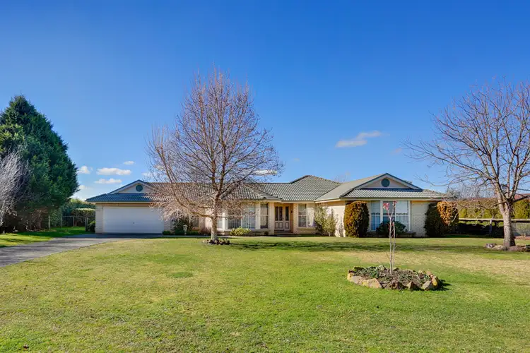 9 Victor Crescent, Moss Vale NSW 2577