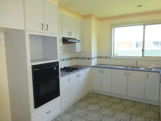 Second view of Homely house listing, 5 Clancy Place, Parkes NSW 2870